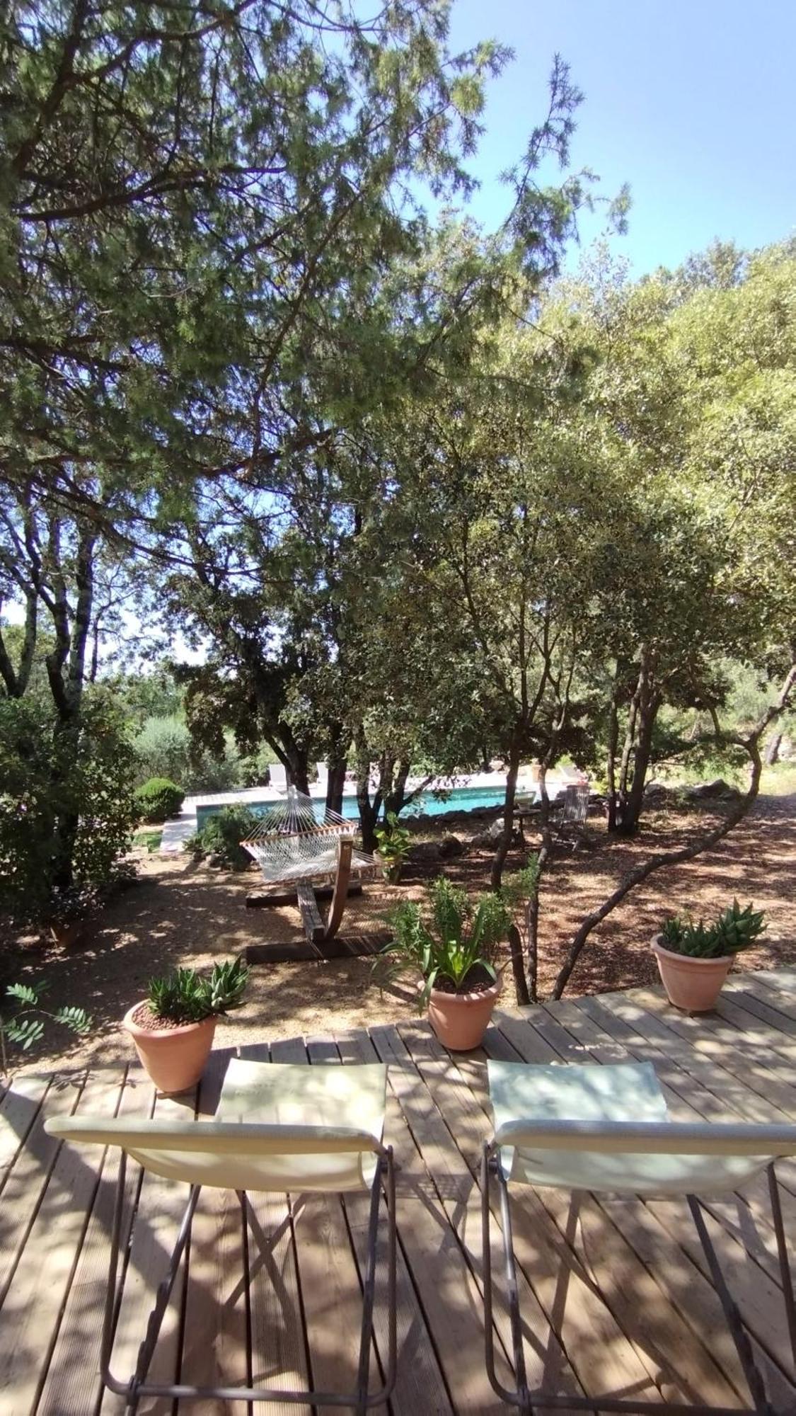 La Bergerie Des Colles Bed & Breakfast Entrecasteaux ภายนอก รูปภาพ