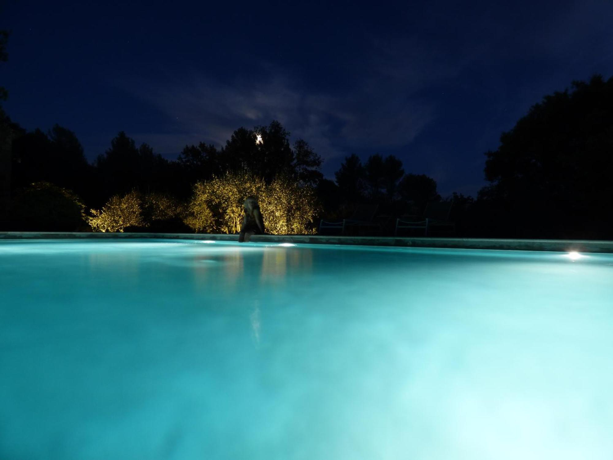 La Bergerie Des Colles Bed & Breakfast Entrecasteaux ภายนอก รูปภาพ
